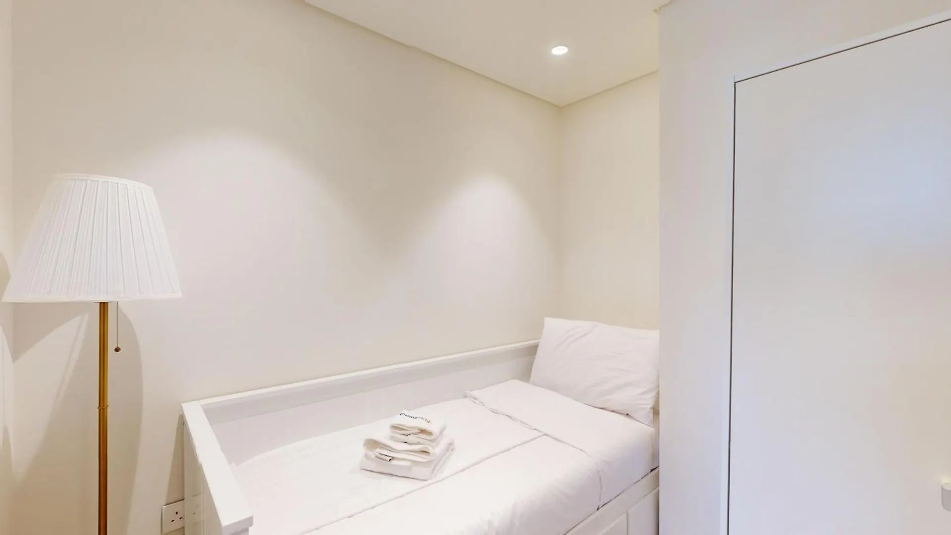 Apartment Primestay - Forte 3Br Plus Maids Downtown Dubai United Arab Emirates
