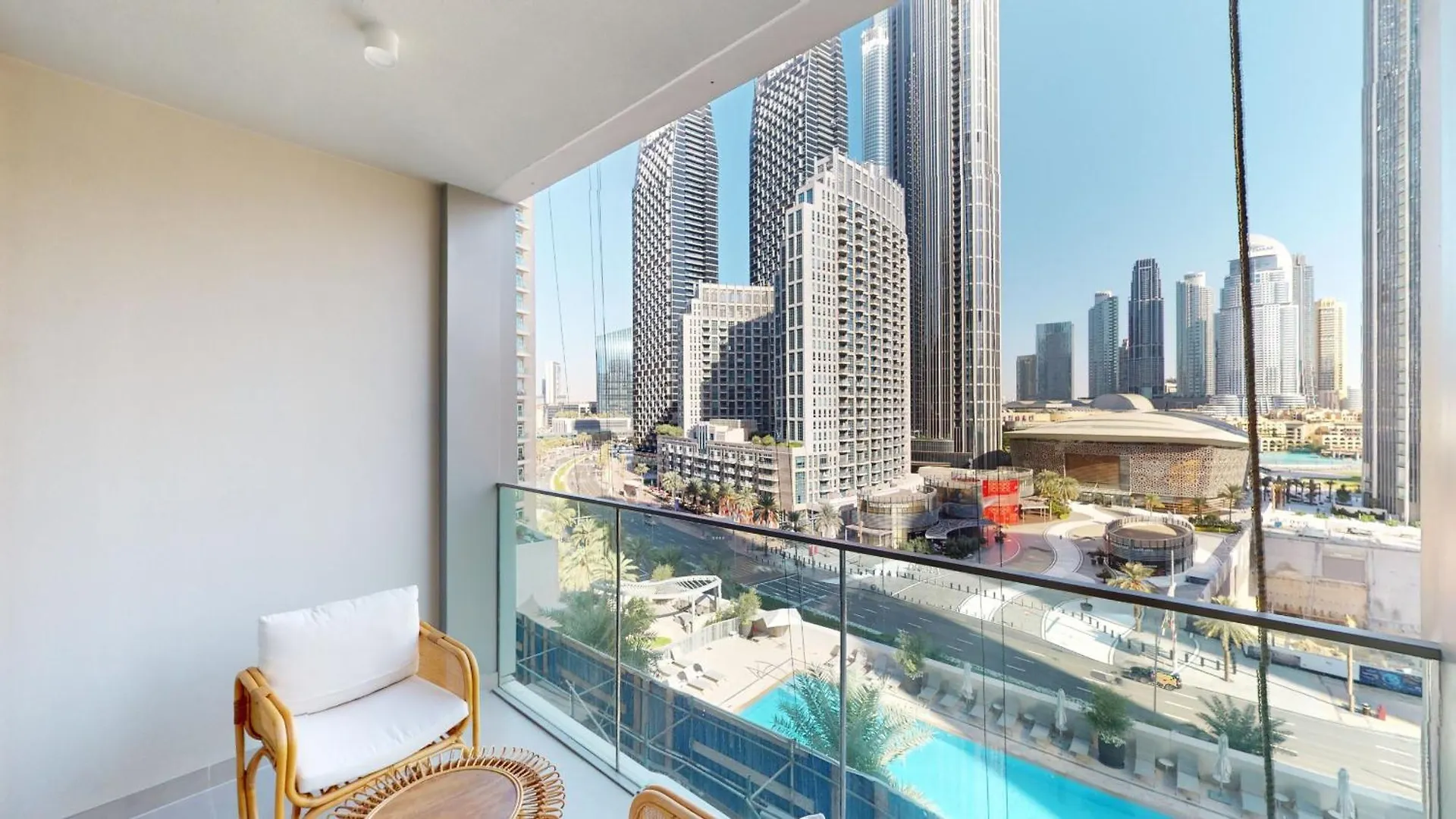 Apartment Primestay - Forte 3Br Plus Maids Downtown Dubai
